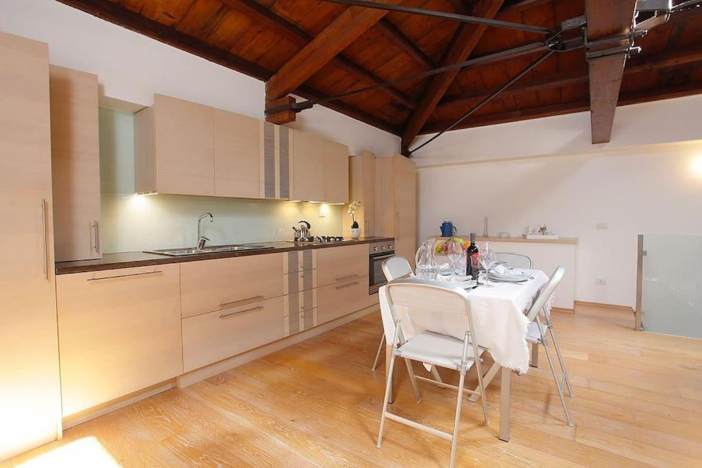 Politeama Lucy Loft Apartamento Palermo